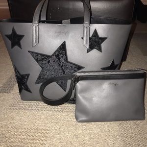 Kendall and Kylie Jenner handbag